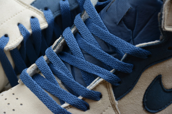 Air Jordan 1 Mid 'Jeter' AH6342-104