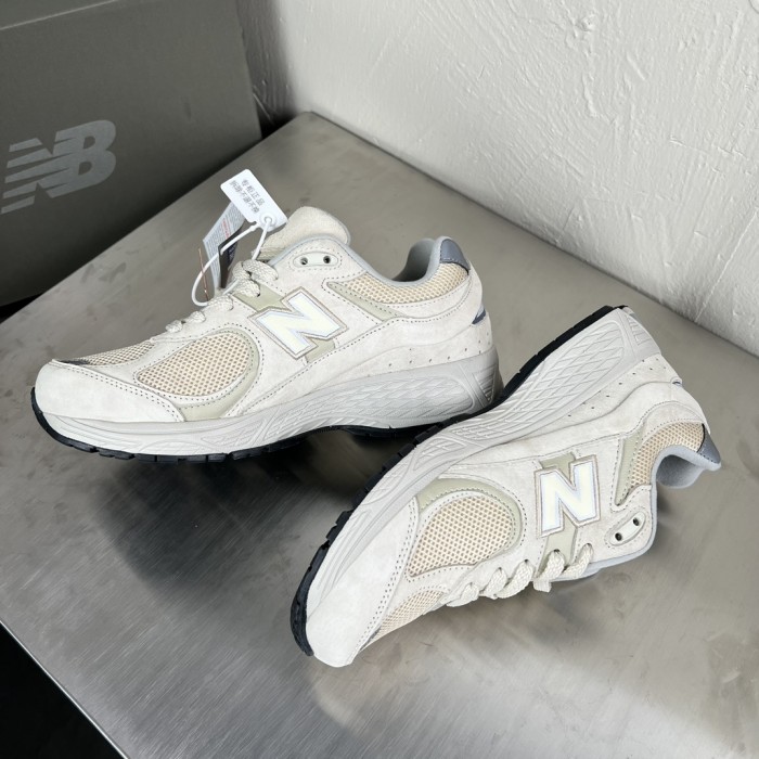 New Balance 2002R NB Bone Ivory Casual Lifestyle Shoes ML2002RE-D