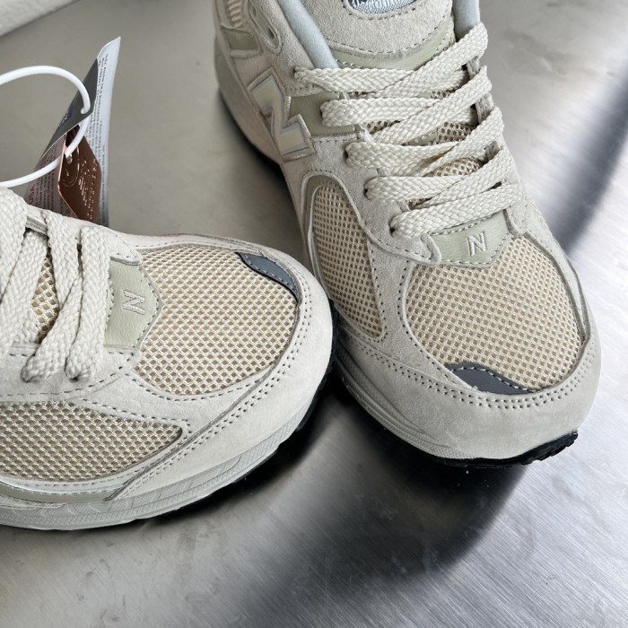 New Balance 2002R NB Bone Ivory Casual Lifestyle Shoes ML2002RE-D