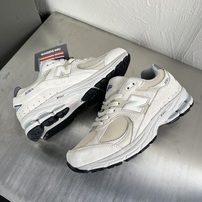 New Balance 2002R NB Bone Ivory Casual Lifestyle Shoes ML2002RE-D