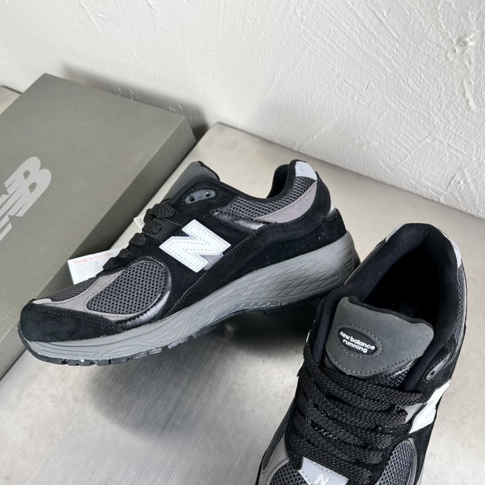 New Balance 2002R Black Running Shoes Sneakers M2002RR1