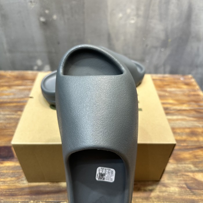 Adidas Yeezy Slide Grey FW6345