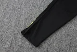 2025-26 Man Utd Black Jacket Tracksuit # A2526(绿标)