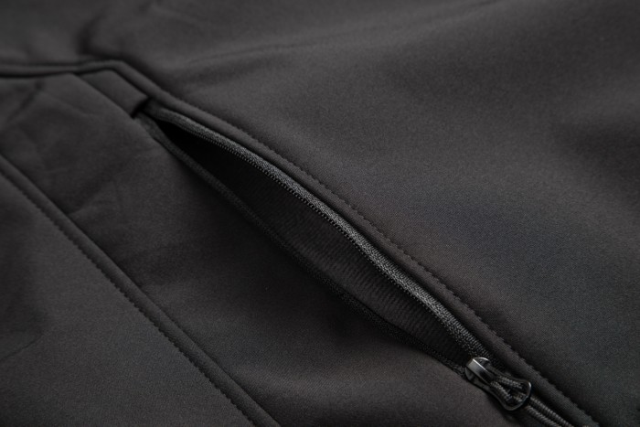 ARC 8052# MEN'S WINDSTOPPER SOFTSHELL JACKETS