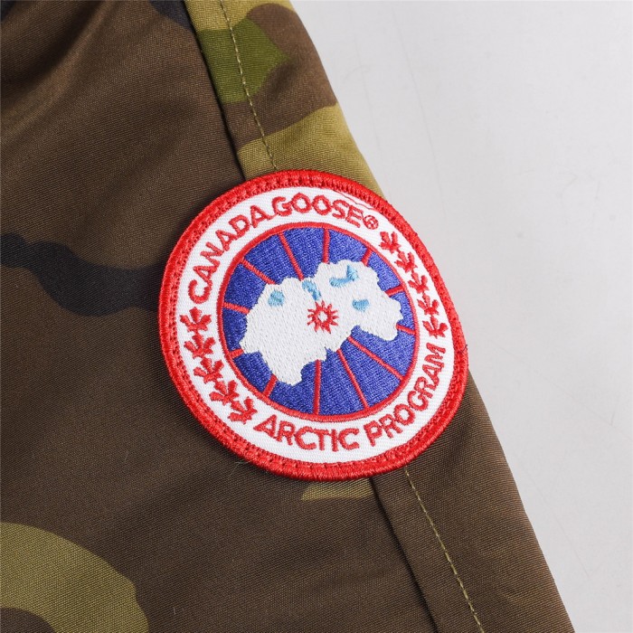 C GOOSE UNISEX CHILLIWACK PARKA ( AAA+ QUALITY )