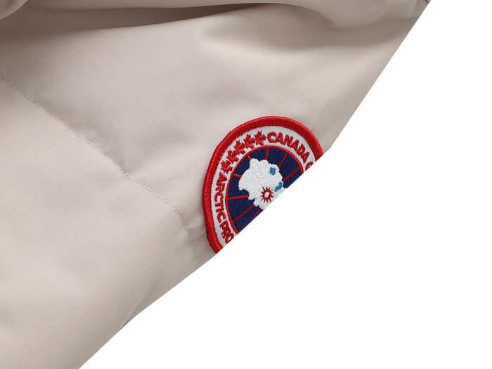 C GOOSE WOMEN'S SHELBURNE PARKA ( AAA+ QUALITY )