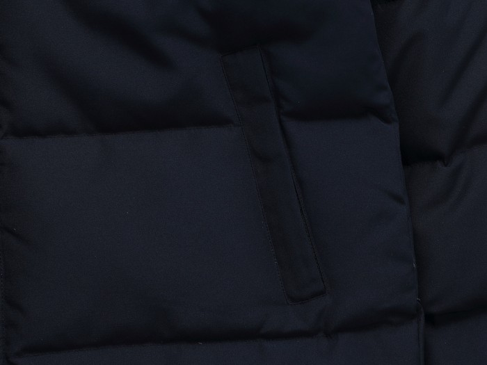 C GOOSE WOMEN'S TRILLIUM PARKA ( AAA+ QUALITY )