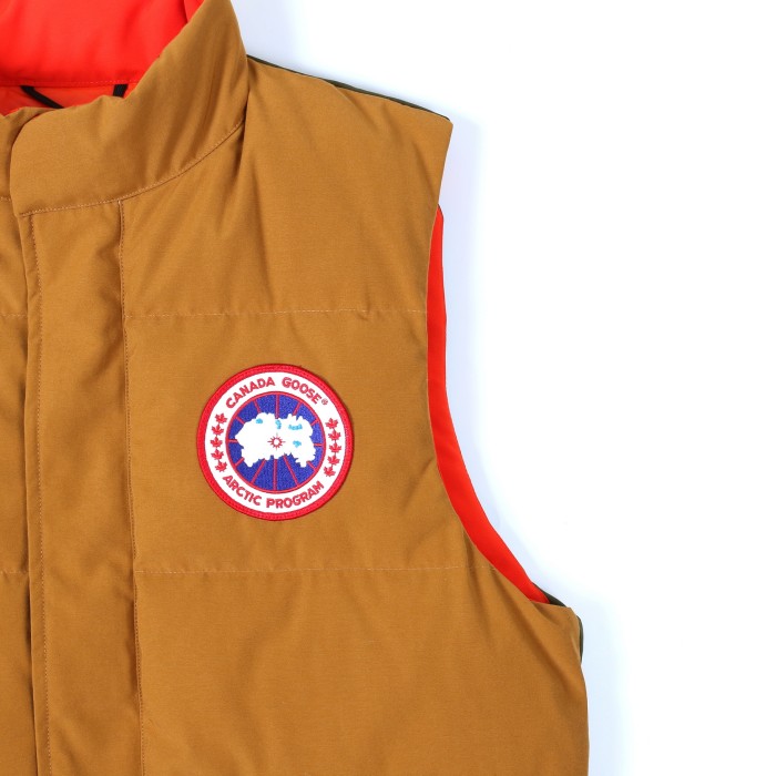 C GOOSE UNISEX RHUDE NBA FREESTYLE DOWN VEST ( AAA+ QUALITY )