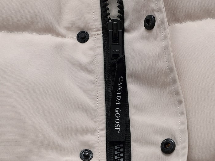 C GOOSE WOMEN'S WYNDHAM  PARKA ( AAA+ QUALITY )