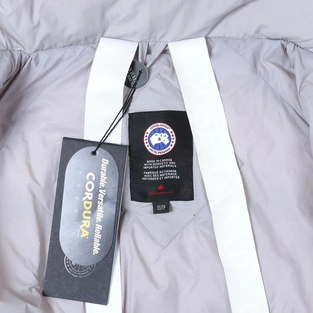 C GOOSE WOMEN'S JUNCTION  PARKA ( AAA+ QUALITY )