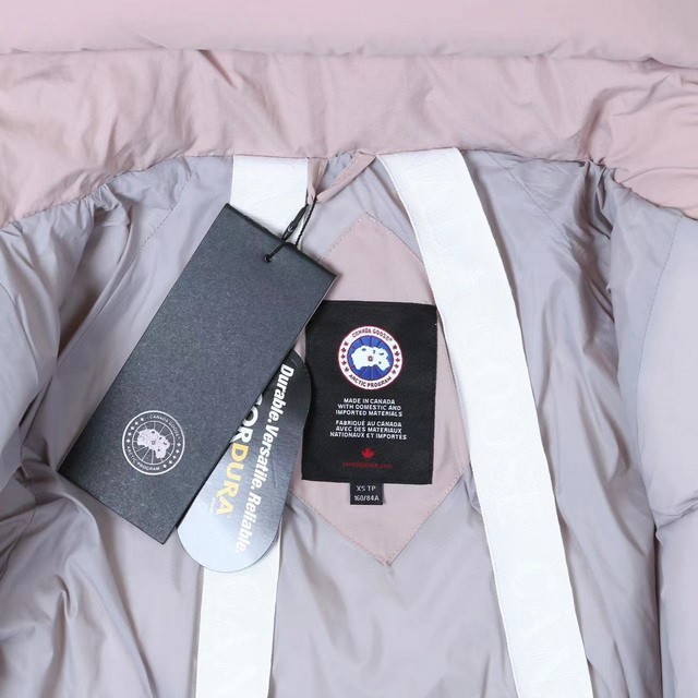 C GOOSE WOMEN'S JUNCTION  PARKA ( AAA+ QUALITY )