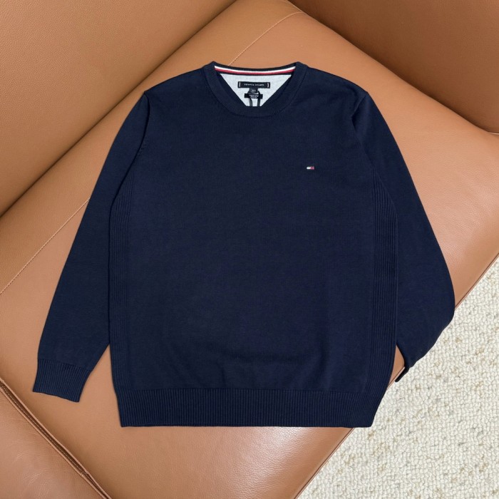 TOMMY MEN'S SWEATER  ( ASIAN SIZE, PLEASE ORDER ONE SIZE UP)