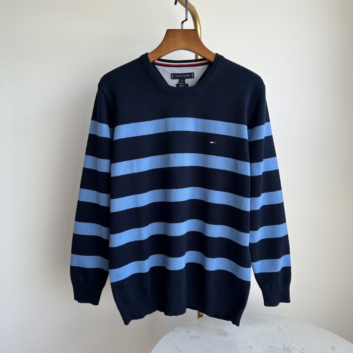 TOMMY MEN'S SWEATER  ( ASIAN SIZE, PLEASE ORDER ONE SIZE UP)