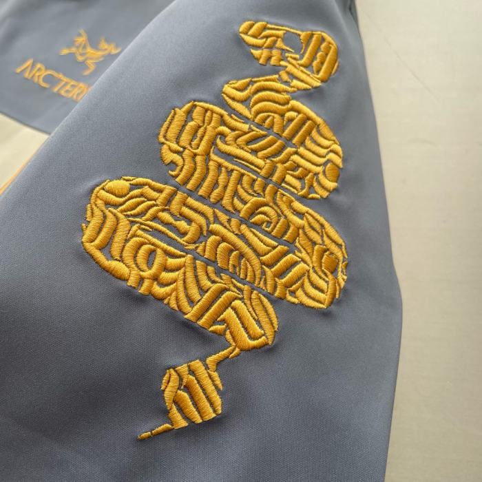 ARC 8047 ALPHA SV YEAR OF THE SNAKE UNISEX GORE-TEX JACKET