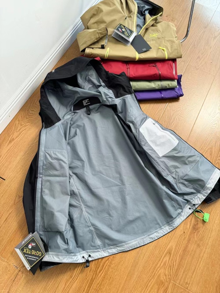 ARC 8044 BEAT LIGHT WEIGHT UNISEX GORE-TEX JACKET