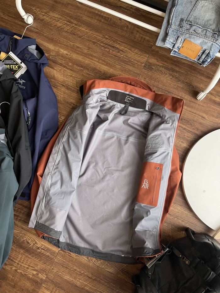 ARC 8043 BEAT AR UNISEX GORE-TEX JACKET