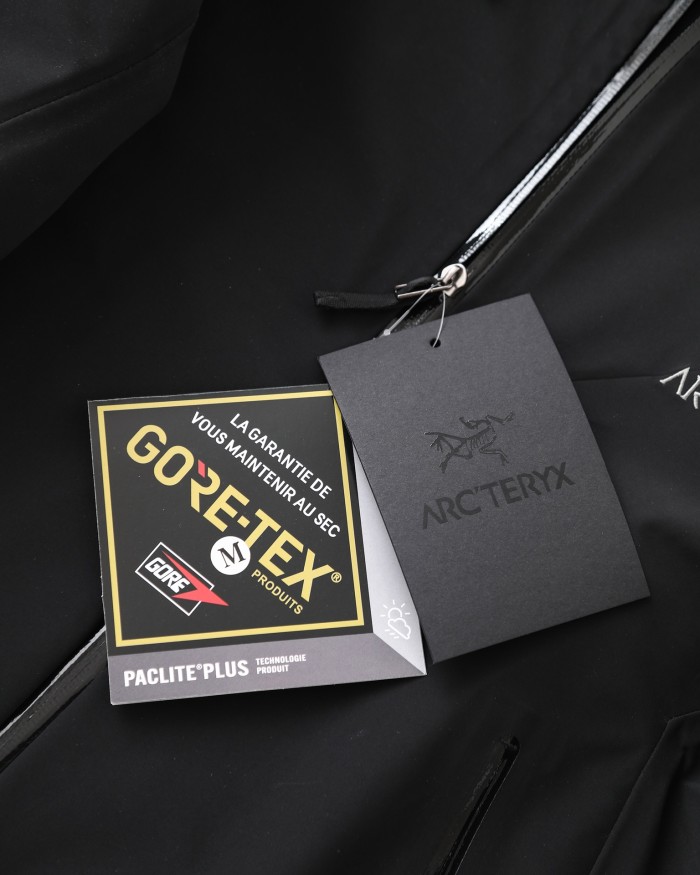 ARC 8042 BEAT LT UNISEX GORE-TEX JACKET