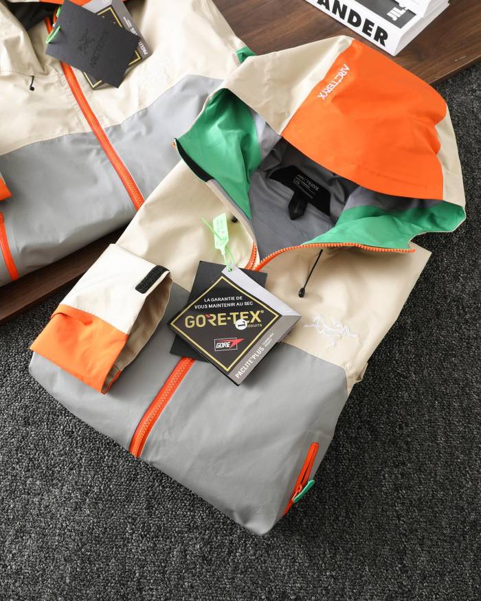 ARC 8046 ALPHA SV NAMCHA BARWA UNISEX GORE-TEX JACKET