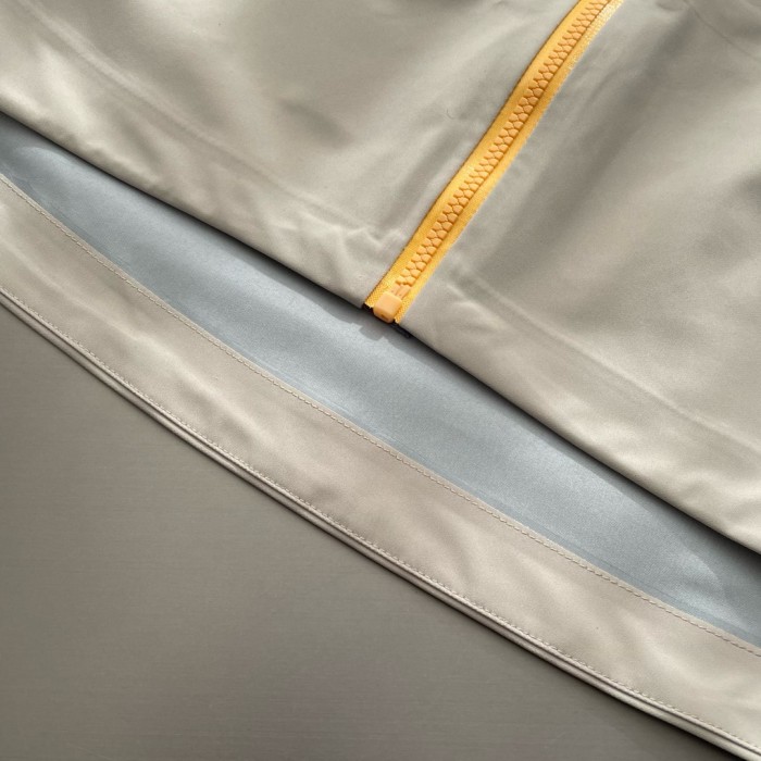 ARC 8047 ALPHA SV YEAR OF THE SNAKE UNISEX GORE-TEX JACKET