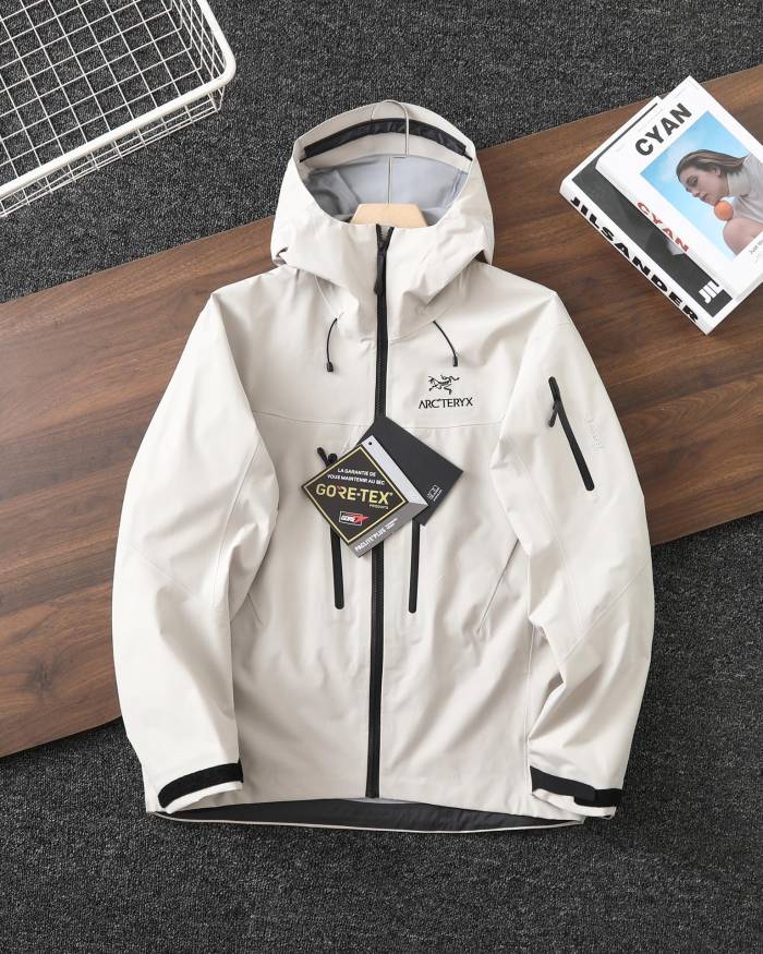 ARC 8040 ALPHA SV 6 UNISEX GORE-TEX JACKET