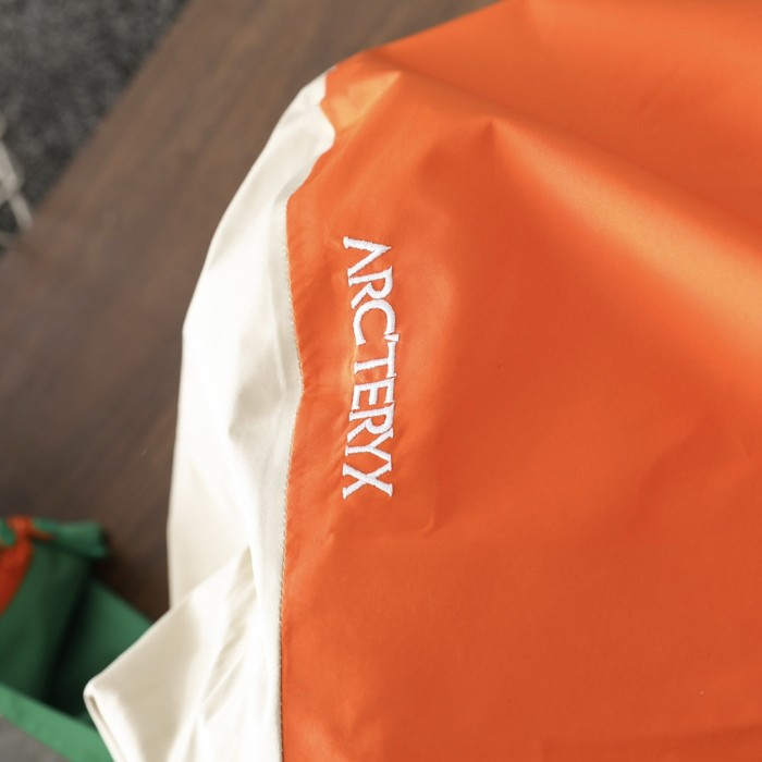 ARC 8046 ALPHA SV NAMCHA BARWA UNISEX GORE-TEX JACKET