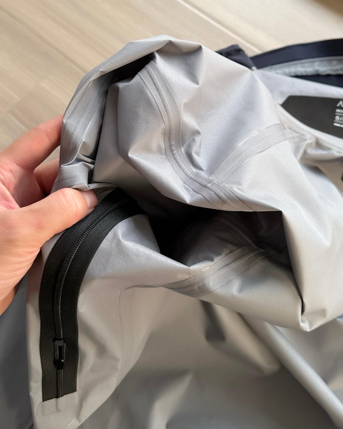 ARC 8054 ALPHA SV SONGTSAM UNISEX GORE-TEX JACKET