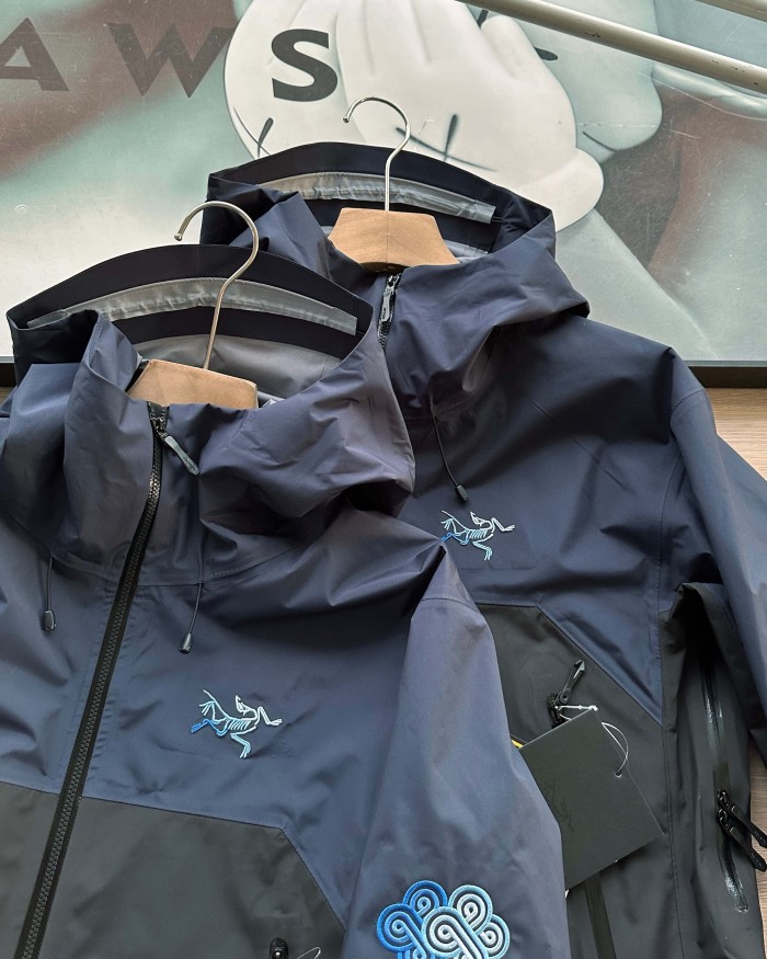 ARC 8054 ALPHA SV SONGTSAM UNISEX GORE-TEX JACKET