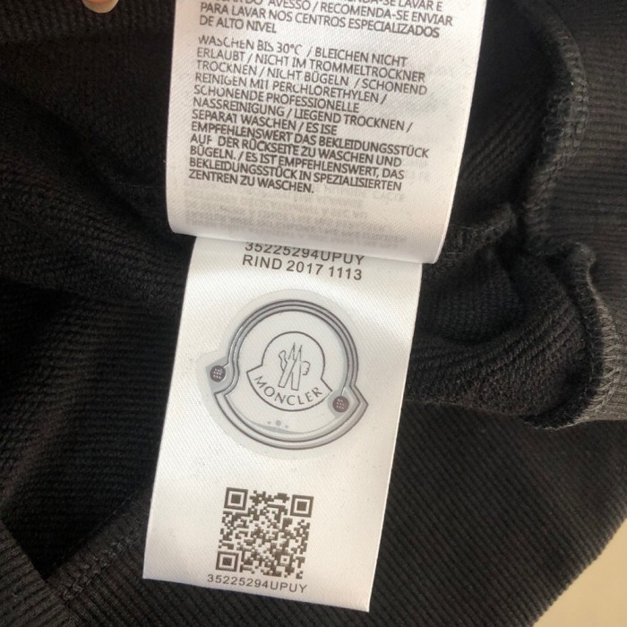 MOL UNISEX SWEATER SHRITS ( ASIAN SIZE, PLEASE ORDER ONE SIZE UP)