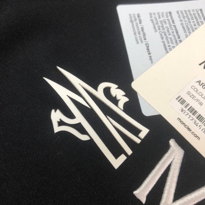 MOL UNISEX SWEATER SHRITS ( ASIAN SIZE, PLEASE ORDER ONE SIZE UP)