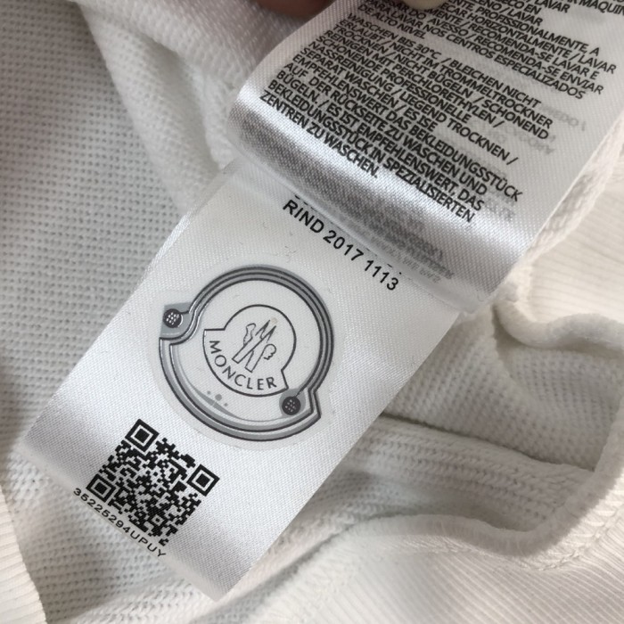 MOL UNISEX SWEATER SHRITS ( ASIAN SIZE, PLEASE ORDER ONE SIZE UP)