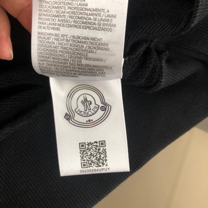 MOL UNISEX SWEATER SHRITS ( ASIAN SIZE, PLEASE ORDER ONE SIZE UP)