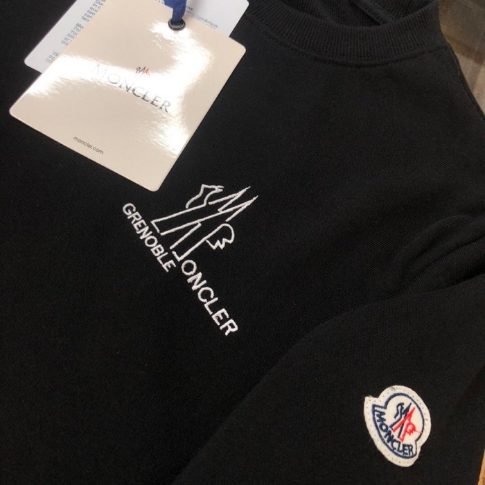MOL UNISEX SWEATER SHRITS ( ASIAN SIZE, PLEASE ORDER ONE SIZE UP)