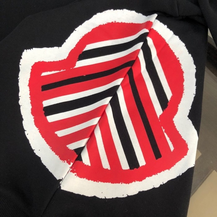 MOL UNISEX SWEATER SHRITS ( ASIAN SIZE, PLEASE ORDER ONE SIZE UP)