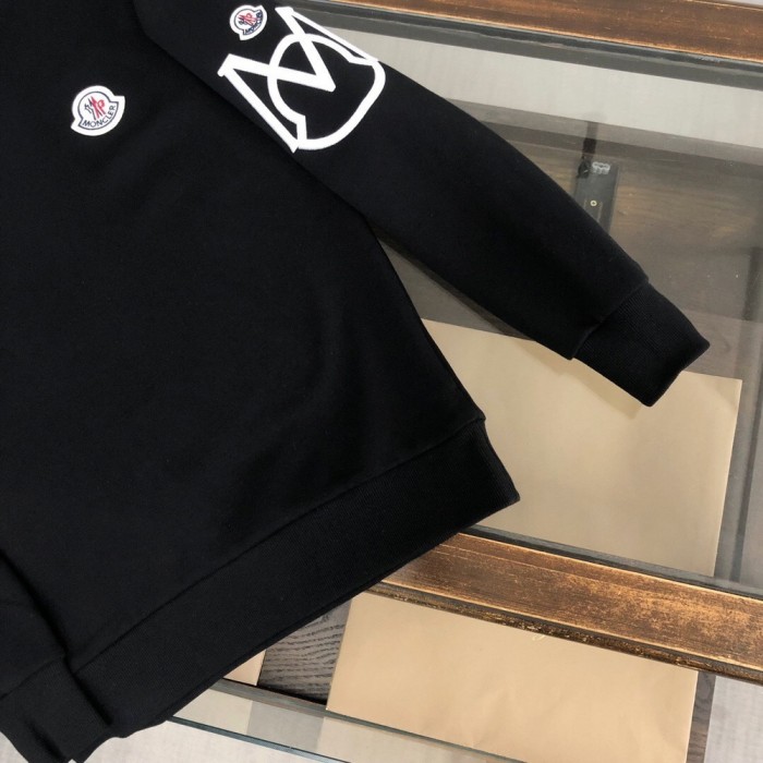 MOL UNISEX SWEATER SHRITS ( ASIAN SIZE, PLEASE ORDER ONE SIZE UP)