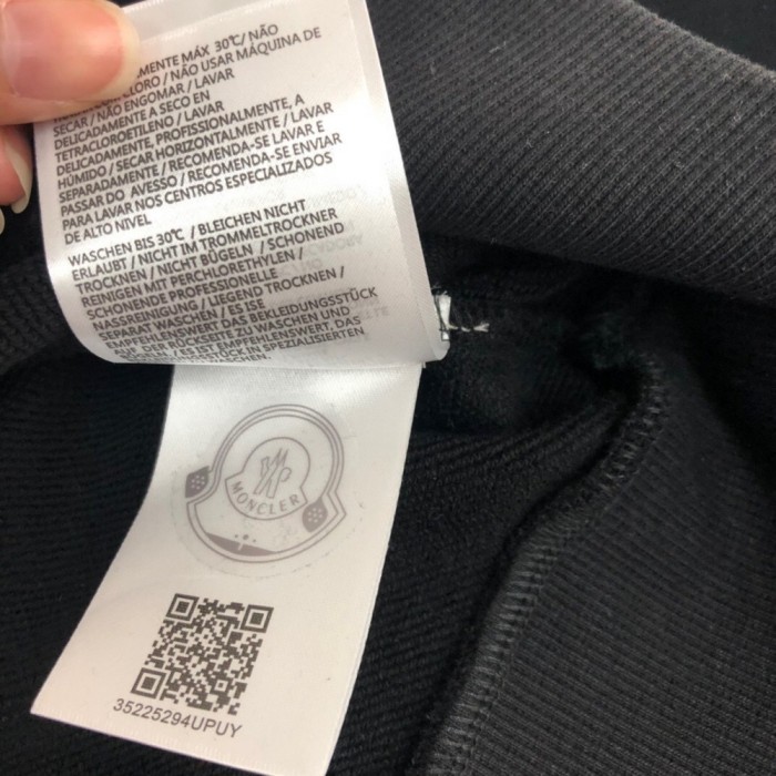 MOL UNISEX SWEATER SHRITS ( ASIAN SIZE, PLEASE ORDER ONE SIZE UP)