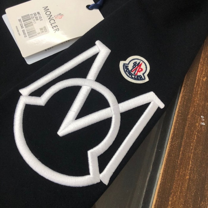 MOL UNISEX SWEATER SHRITS ( ASIAN SIZE, PLEASE ORDER ONE SIZE UP)