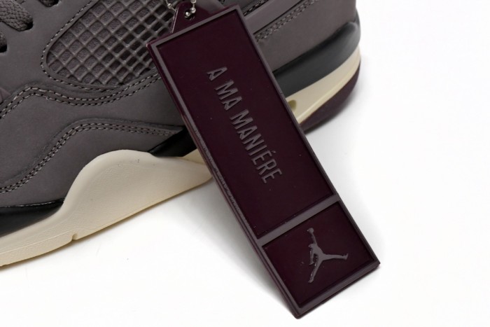 Air Jordan 4 Retro A Ma Maniére Violet Ore