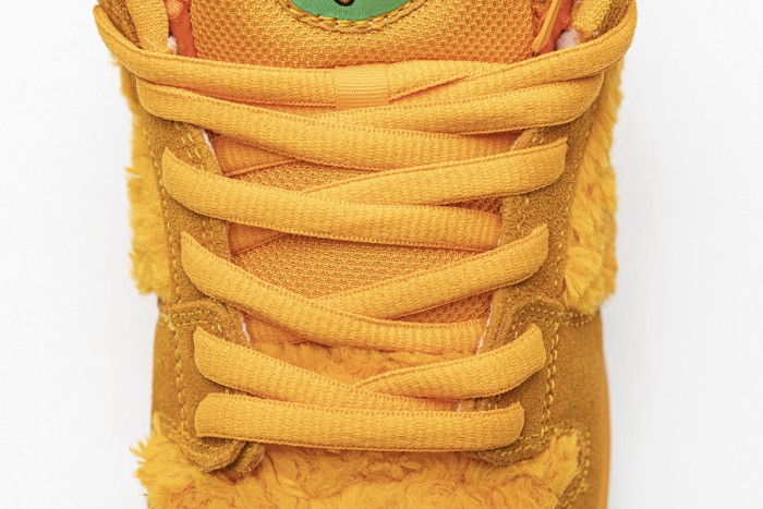 Nike SB Dunk Low Grateful Dead Orange Bear