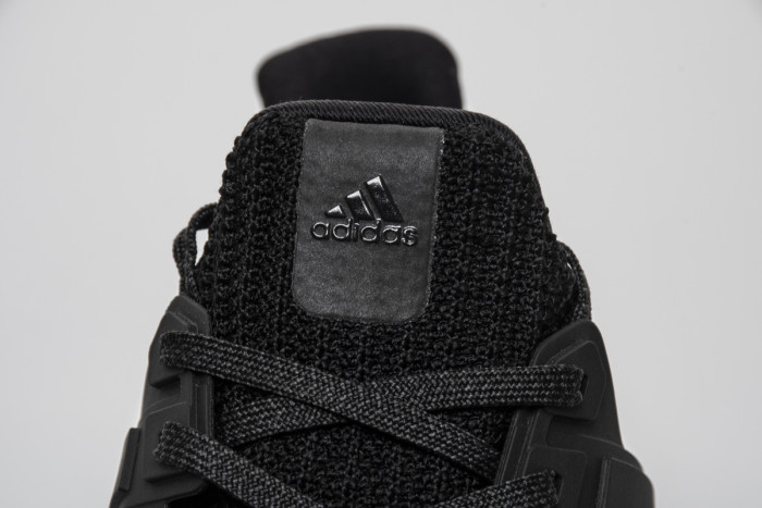 Adidas Ultra Boost 4.0“Iridescent”Black