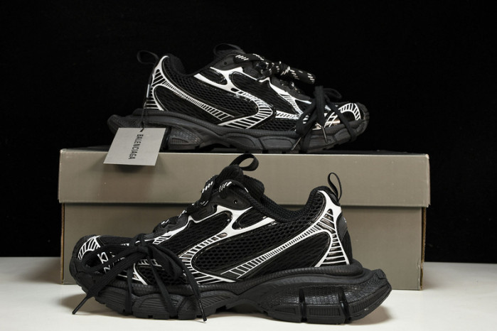 Balenciaga 3XL BlackW3XL1-1090