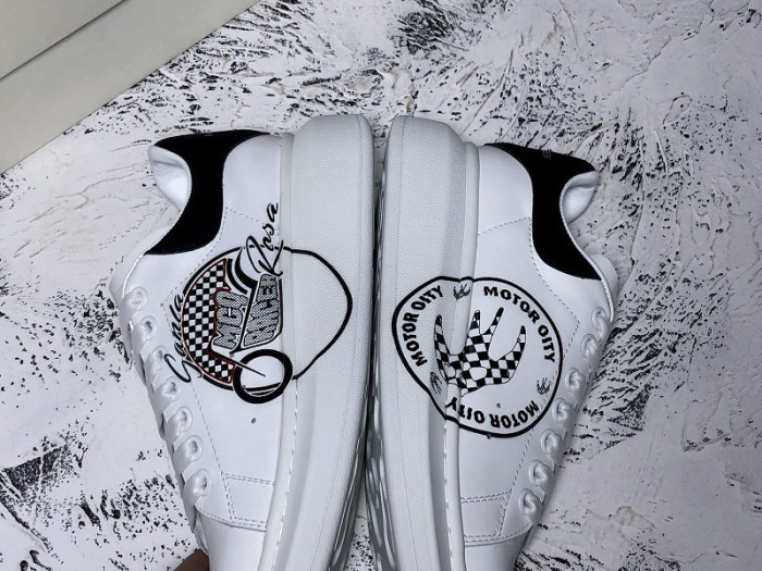 MQ Sneakers