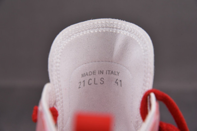 D10R B23 Oblique High Top Sneaker