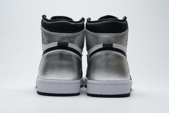 Air Jordan 1 High OG Metallic Silver