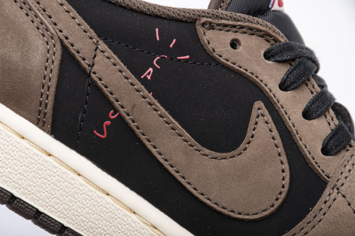 Air Jordan 1 Retro Low OG SP Travis Scott