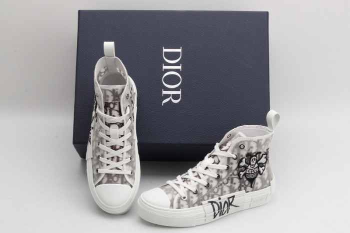 D10R B23 Oblique High Top Sneakers