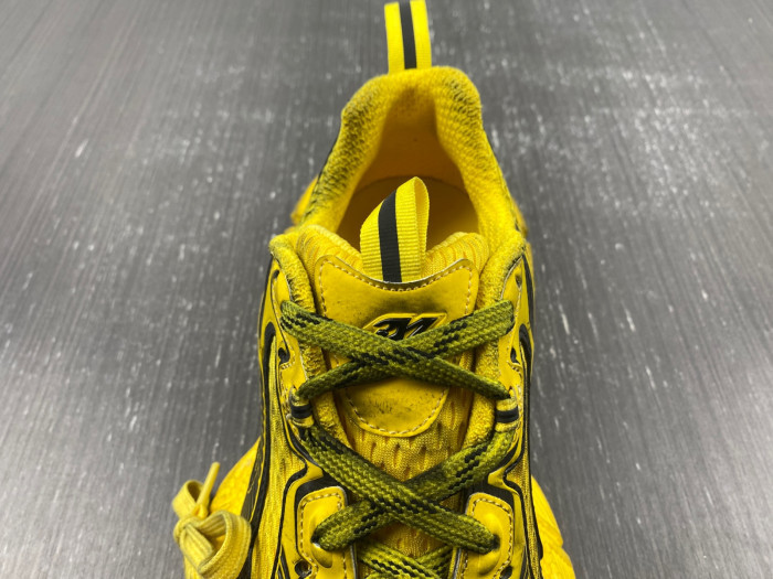 Balenciaga 3XL Yellow 734734W3XL27010