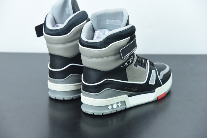 LOUI VUITTO SNEAKER