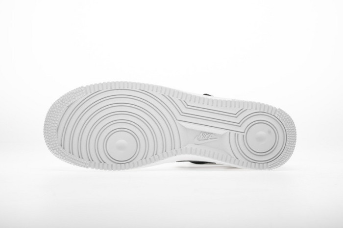 Nike Air Force 1  ’07 MID White