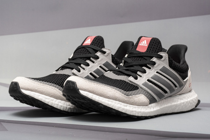 adidas Ultra Boost S&L Black Grey Four Red