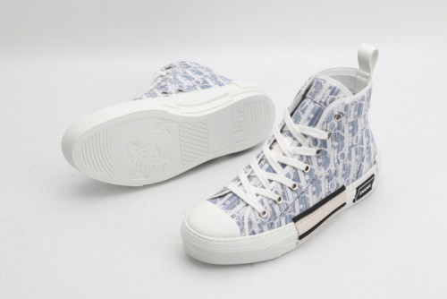D10R B23 Oblique High Top Sneaker